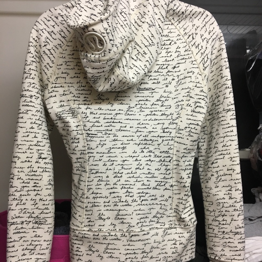 Lululemon Zip up Hoodie (Size 6)